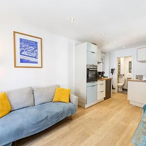https://le-magenta-appartement-2-chambres-proche-plage.inbrittany.com